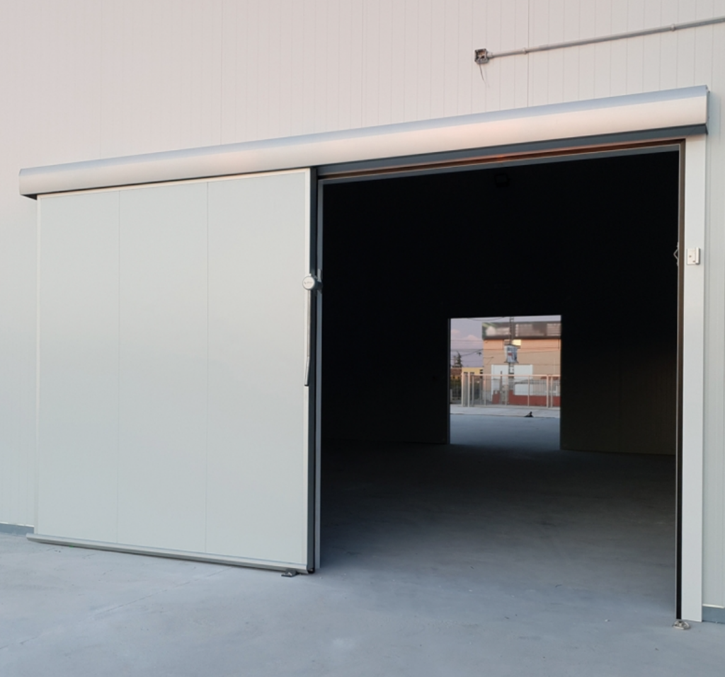Puerta Corredera Frigorífica IF: Máximo Rendimiento en Condiciones Extremas